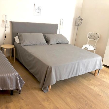 לינה וארוחת בוקר פרינצ'יפינה טרה Casa Mari מראה חיצוני תמונה